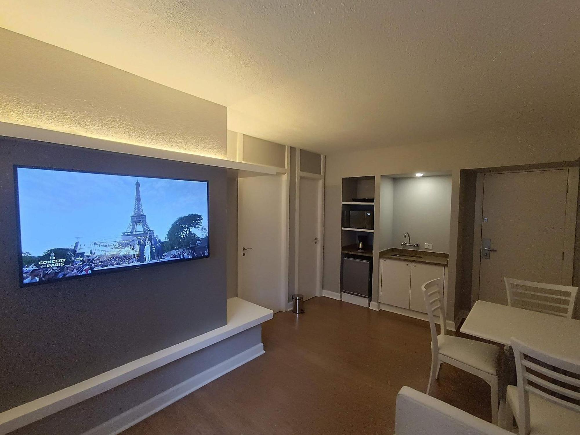 Apto-Flat Excelente Localizacao Centro-Batel - Somente Familiares Curitiba Extérieur photo
